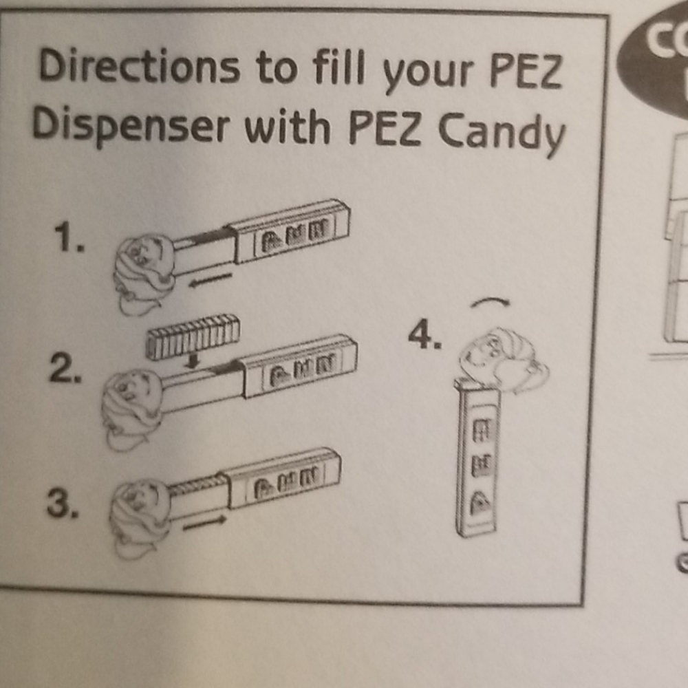 5/25 Nwt! 2 santa pez candy dispensers! - Picture 2 of 4